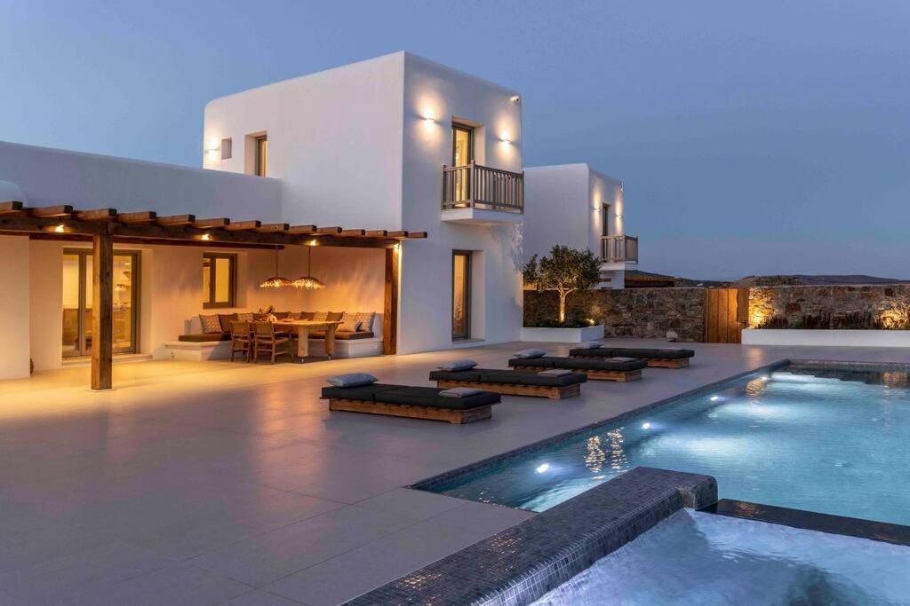 Stephanie With Heated Pool, By Red Windmill * Mykonos Town
